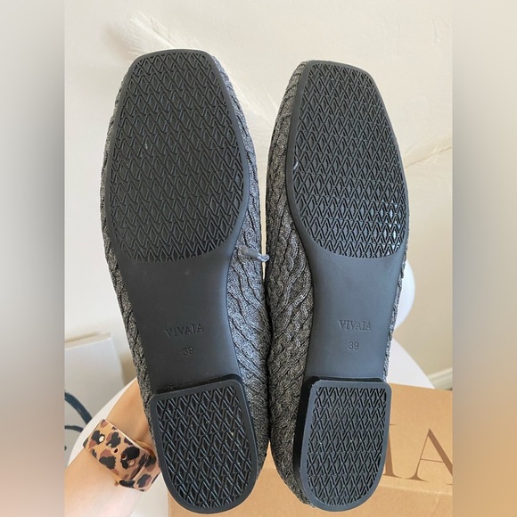 Vivaia Cute gray Mary Jane new with box - Picture 5 of 8